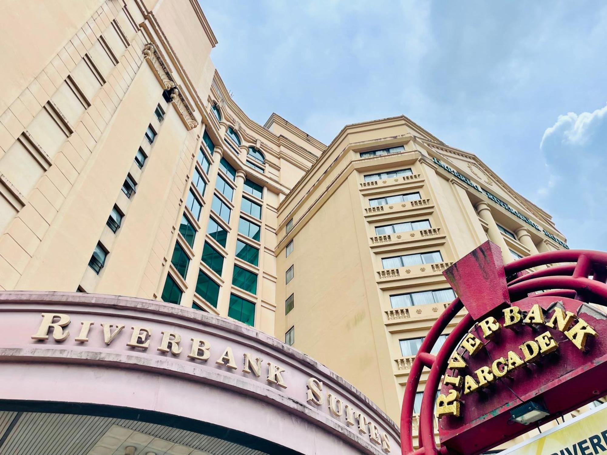 Kuching City Center Riverbank Suites With Marvelous River View מראה חיצוני תמונה