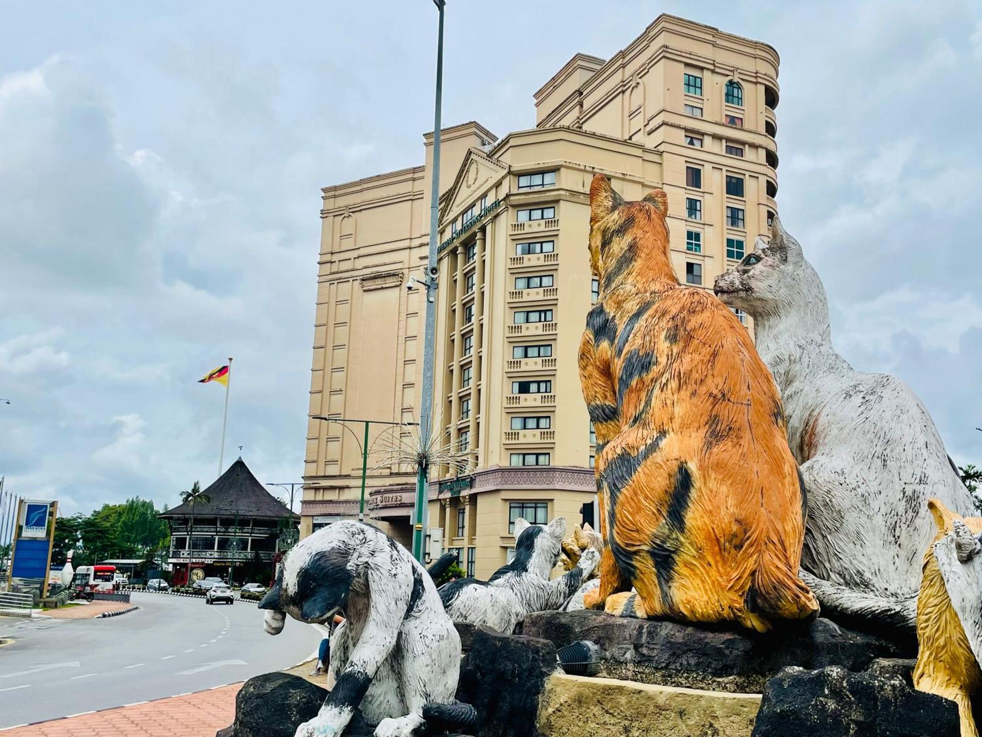 Kuching City Center Riverbank Suites With Marvelous River View מראה חיצוני תמונה